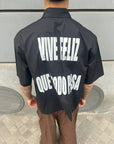 Camicia "VIVE FELIZ QUE TODO PASA"